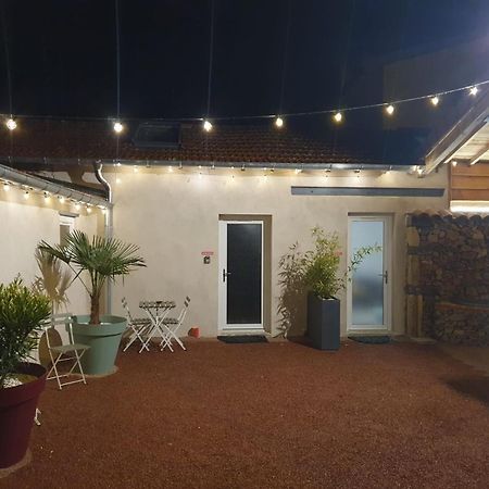 Le Boheme, Sauna & Spa Riorges Exteriér fotografie