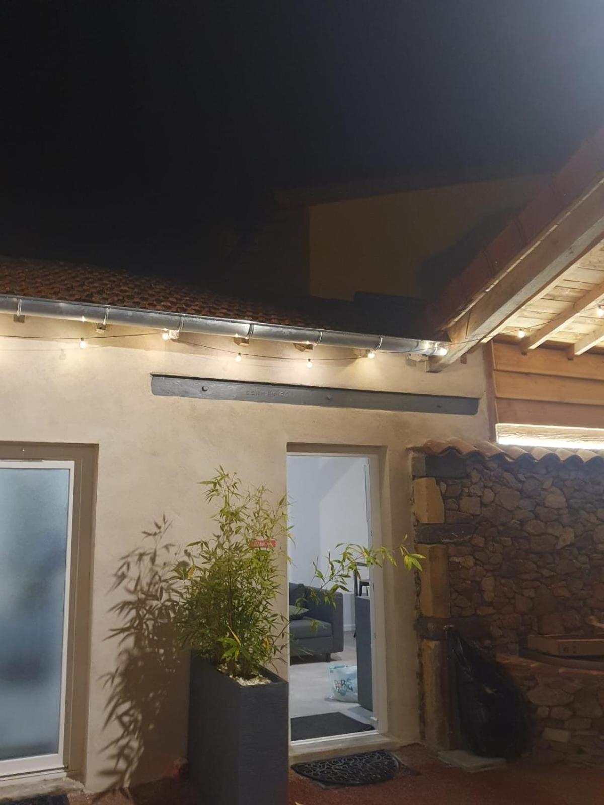 Le Boheme, Sauna & Spa Riorges Exteriér fotografie