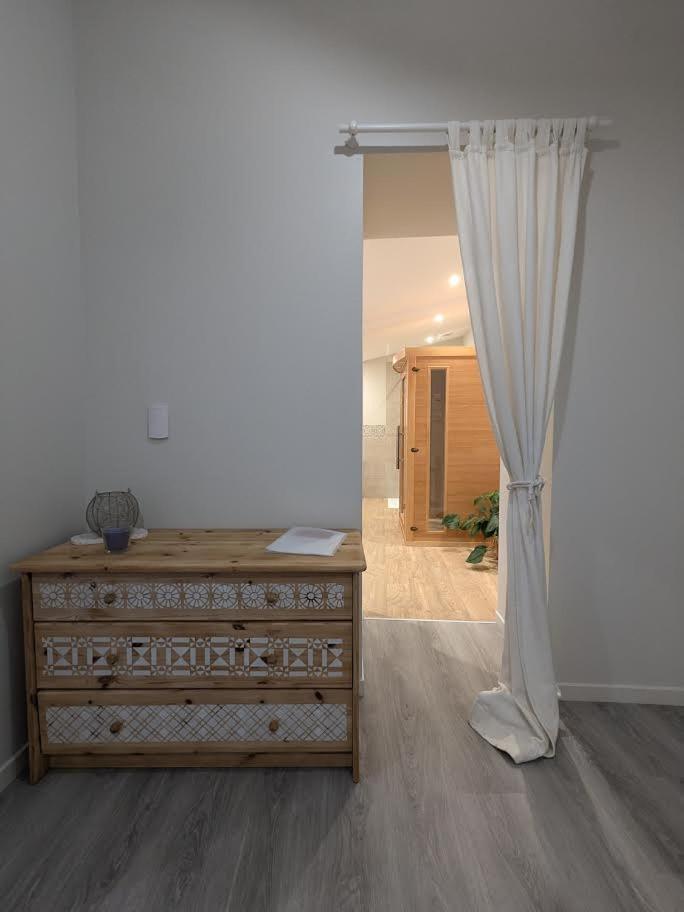 Le Boheme, Sauna & Spa Riorges Exteriér fotografie
