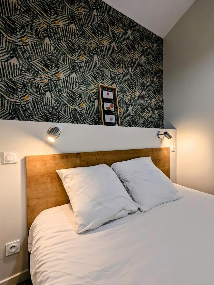 Le Boheme, Sauna & Spa Riorges Exteriér fotografie